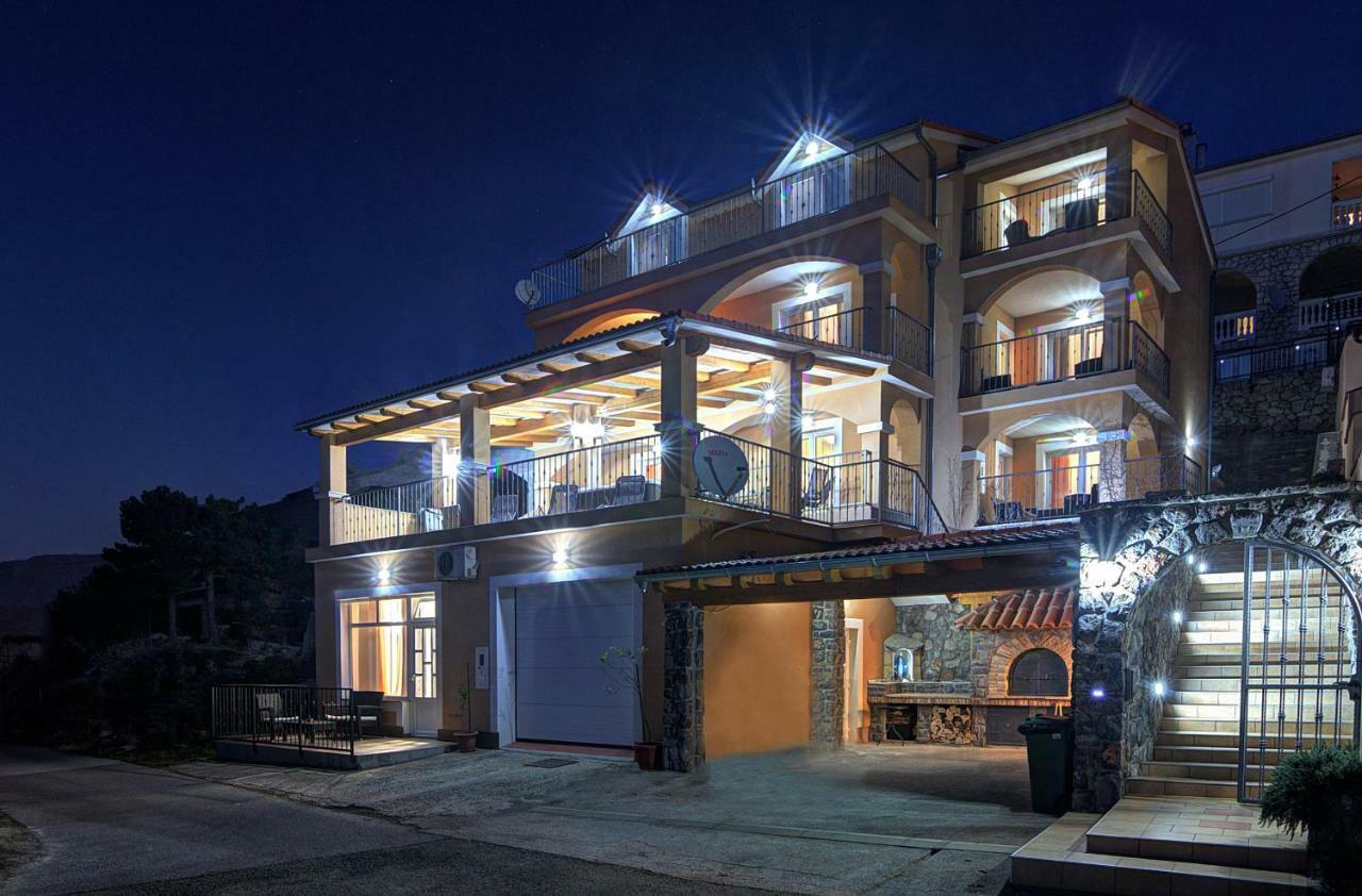 Apartments Lucia Senj Senj  Exteriér fotografie