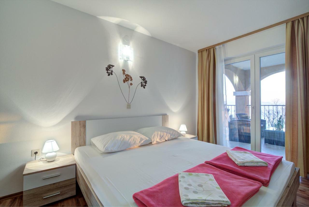 Apartments Lucia Senj Senj  Exteriér fotografie