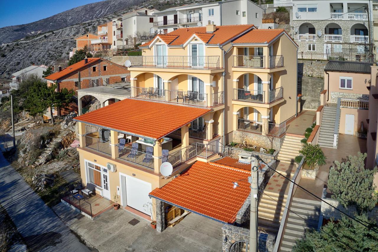 Apartments Lucia Senj Senj  Exteriér fotografie